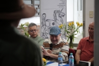 20261010. Sclc. Los Combates de Una Vida. Libro del autor Manuel Jurado¸ medallista olímpico en Seúl 1988, esta mañana en el Centro Cultural Carlos Jurado de San Cristóbal de las Casas.