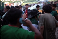20260705. Tuxtla. Aficionados en el estadio Zoque VMR antes de la Transmisión del partido entre México e Inglaterra.