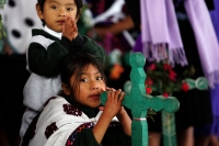 San Pedro Chenalho. 22 de diciembre. Los indígenas de la comunidad Acteal del municipio de San Pedro Chenalho, recuerdan a las victimas de la masacre de 1997 con varios actos de teatro donde participan los jóvenes sobrevivientes recordando los hechos viol